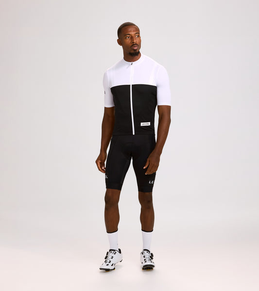 Black/White